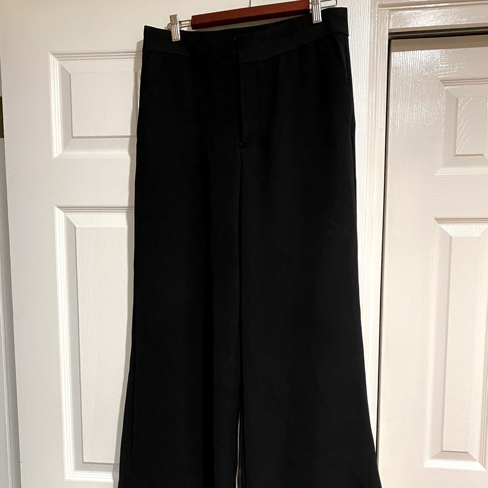 Wide leg trousers
